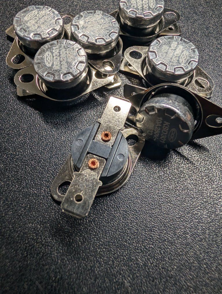 KSD301 Temperature Control Switch | 85°C 10A 250V