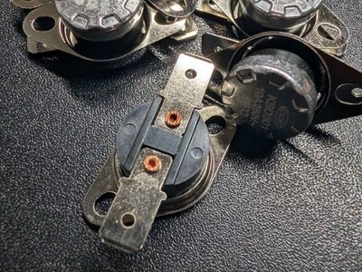 KSD301 Temperature Control Switch | 85°C 10A 250V