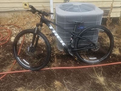 Trek Marlin 5 Mountain Bike Black