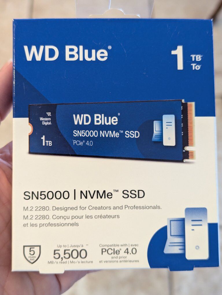 WD Blue 1 TB SSD NVME Gen 4 SN5000 *NIB