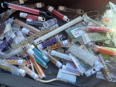 Assorted Seed Beads & Bugle Beads - Various Colors & Sizes for Jewelry Making & Crafts