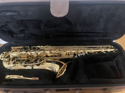 Jupiter 900 Series Advanced Tenor Saxophone – Excellent Condition W/ Case