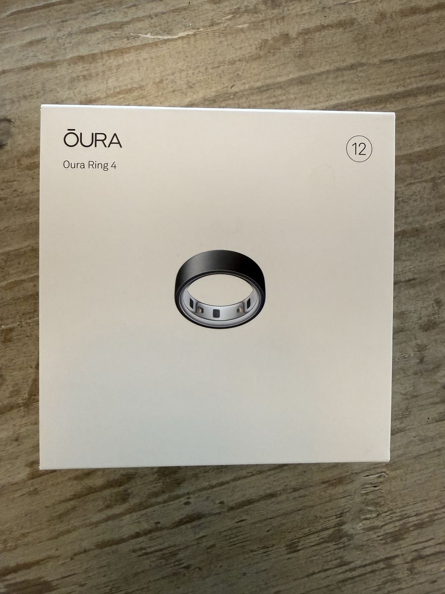 Oura Ring 4 Smart Ring Size 12 - Stealth (New Unopened)