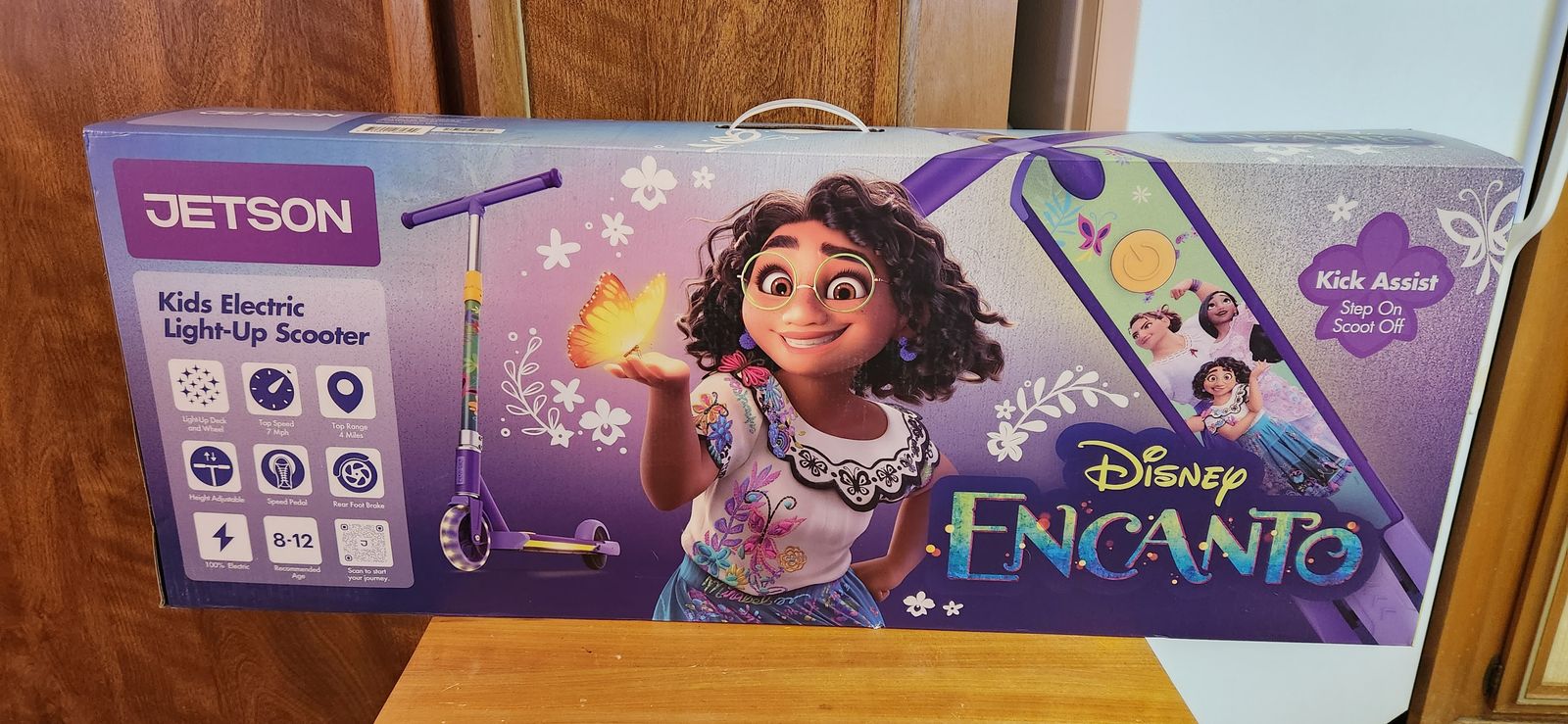 Brand new Disney Encanto Kids electric scooter brand new in box