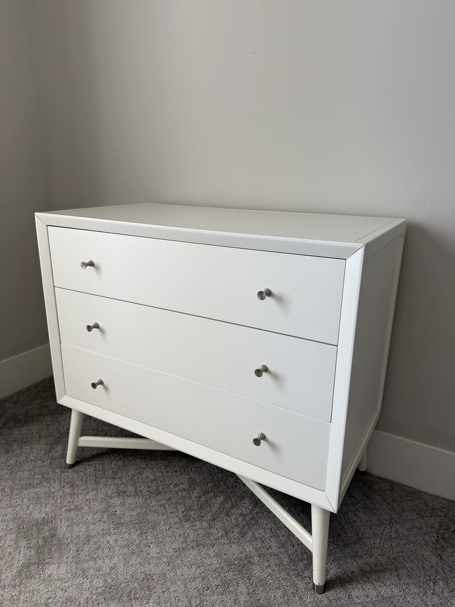 Main image 5