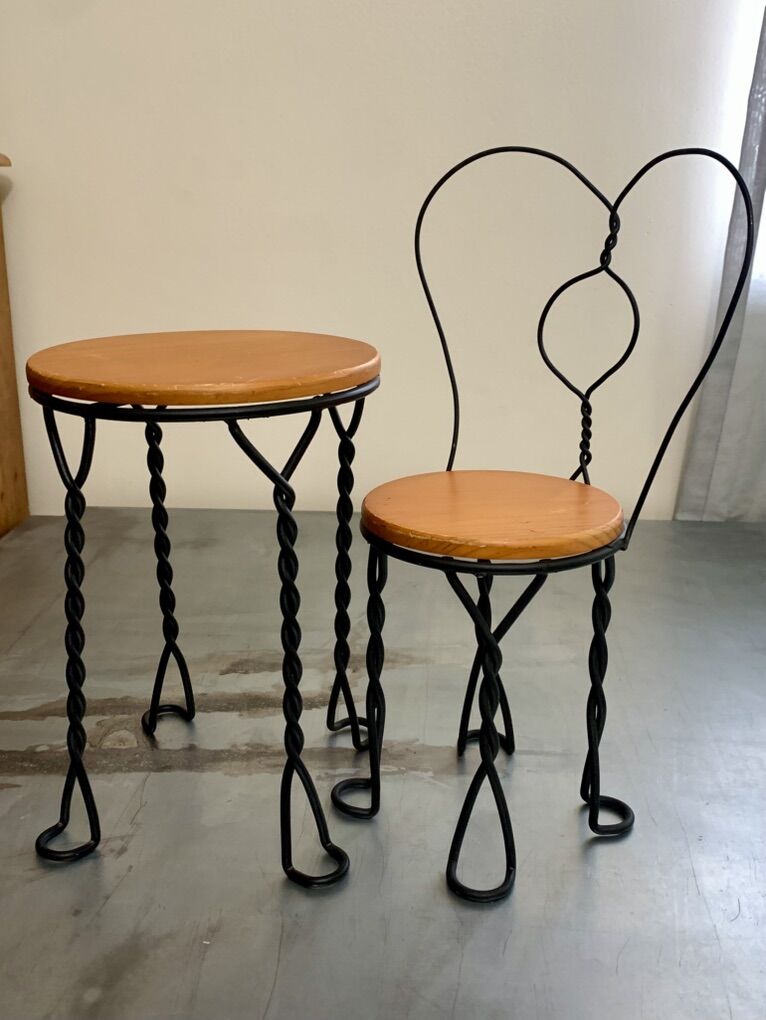 Vintage Bistro/Icecream Parlor Doll Table W/ Chair