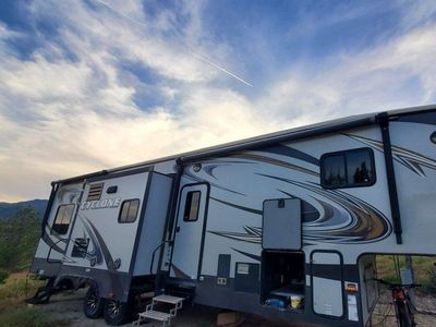 2014 Heartland, Cyclone 3110 Luxury Toyhauler