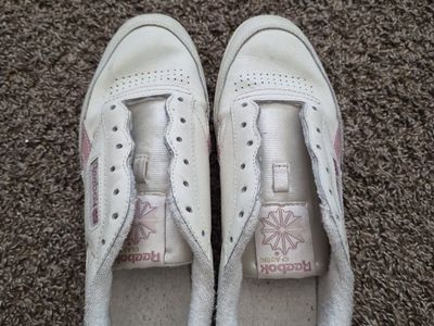 Reebok pink sneakers