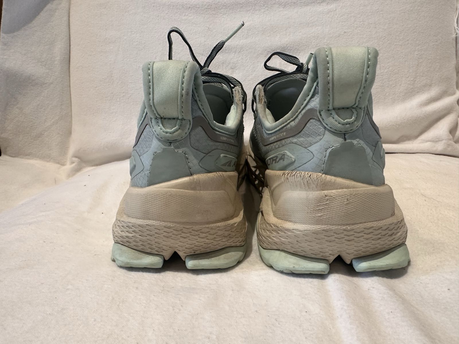Main image 3