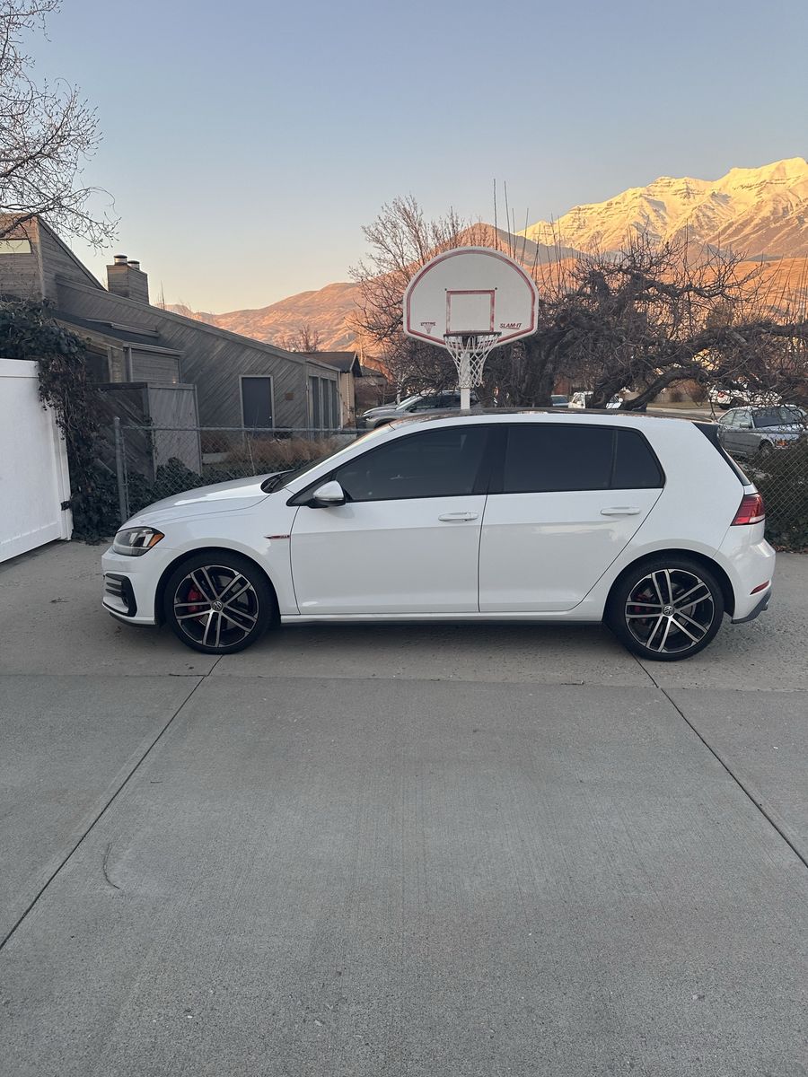 2020 Volkswagen Golf GTI S