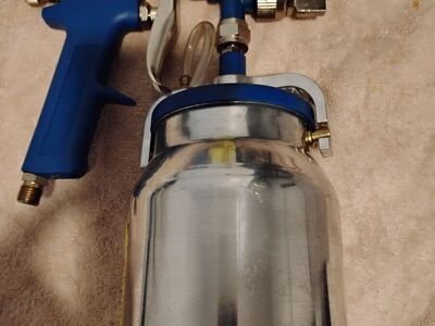 Brand new spray paint gun