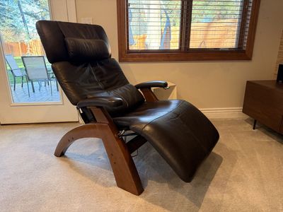 Relax The back Power Leather Recliner