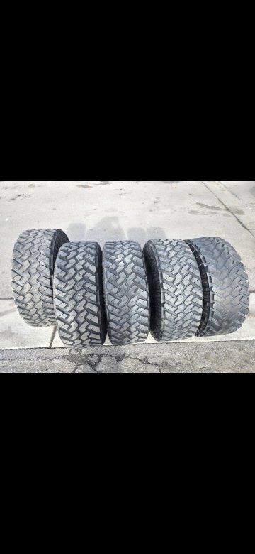 Set of 5 Nitto Trail Grappler MT Tires 37x12.5R18