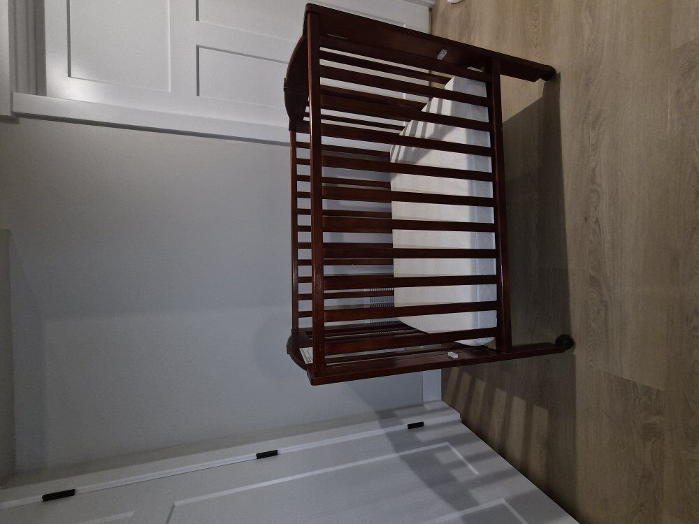 mobile crib
