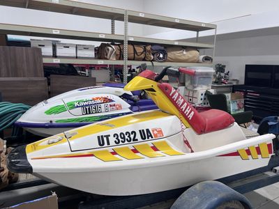 Yamaha WaveJammer - White/Yellow/Red AND Trailer