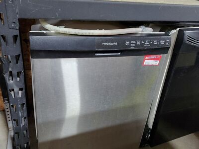 GREAT FRIGIDAIRE STAINLESS STEEL DISHWASHER! W-WARRANTY