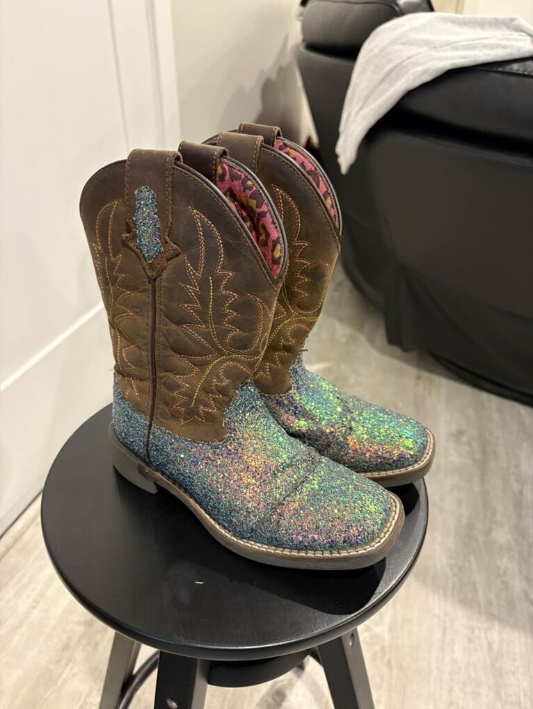 Youth Cowboy Boots Size 13.5 R