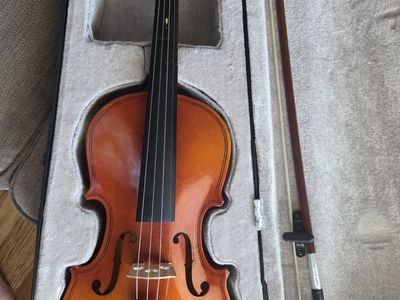 3/4 Beginner Violin with Case, Bow, and Accessories - Perfect for Learning