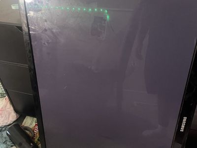 Samsung TV with Wall Mount
