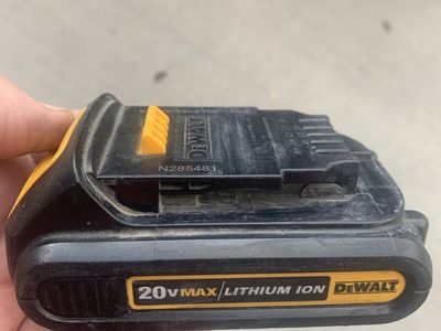 DEWALT 20V MAX Lithium Ion Battery - N285481 - Power Tool Replacement