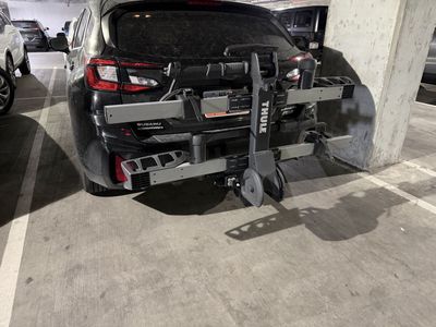 Thule 2-Bike Hitch Rack - Great Condition