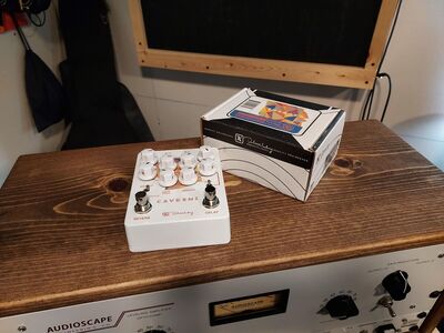 Keeley Caverns Reverb / Delay V2