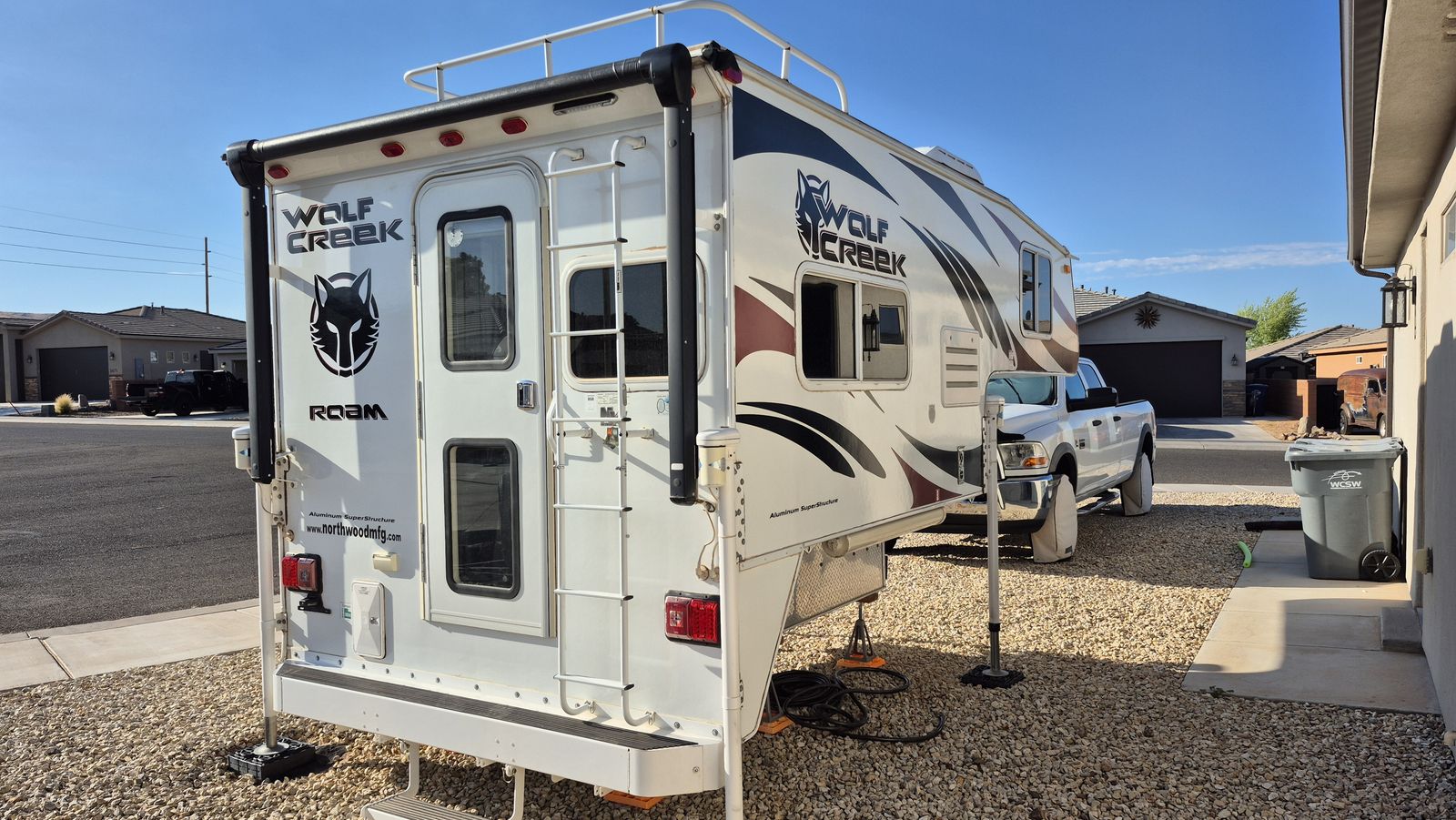Truck Camper 2018 Northwood.