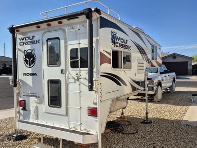 Truck Camper 2018 Northwood.