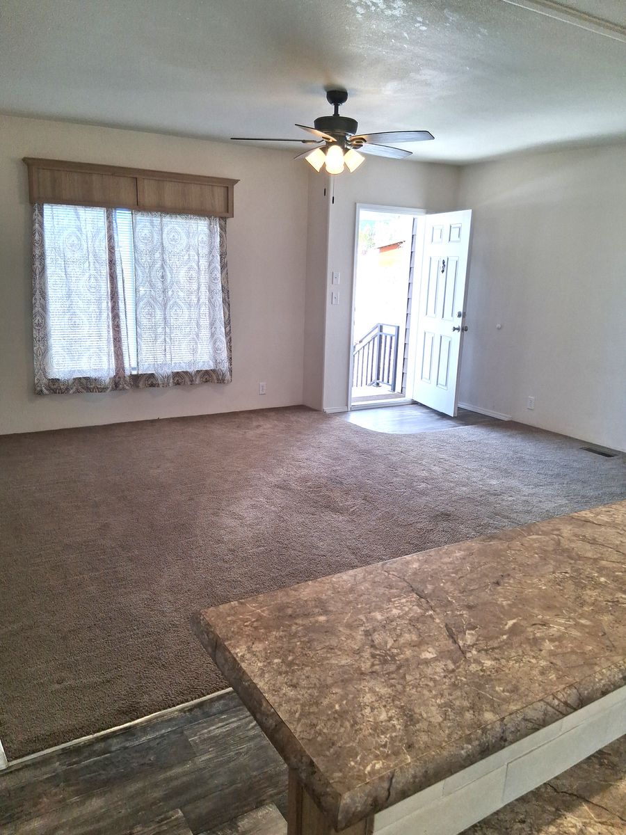 Main image 6