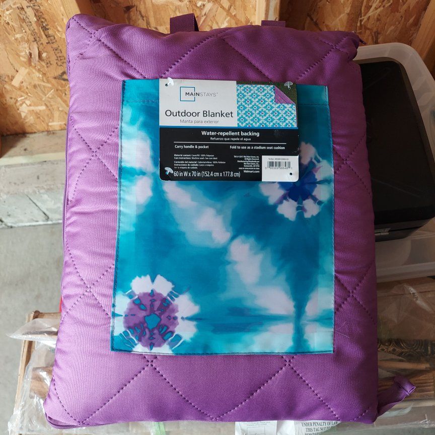 Mainstays Outdoor Blanket Water-Repellent Tie Dye Purple 60x70 New with Tags
