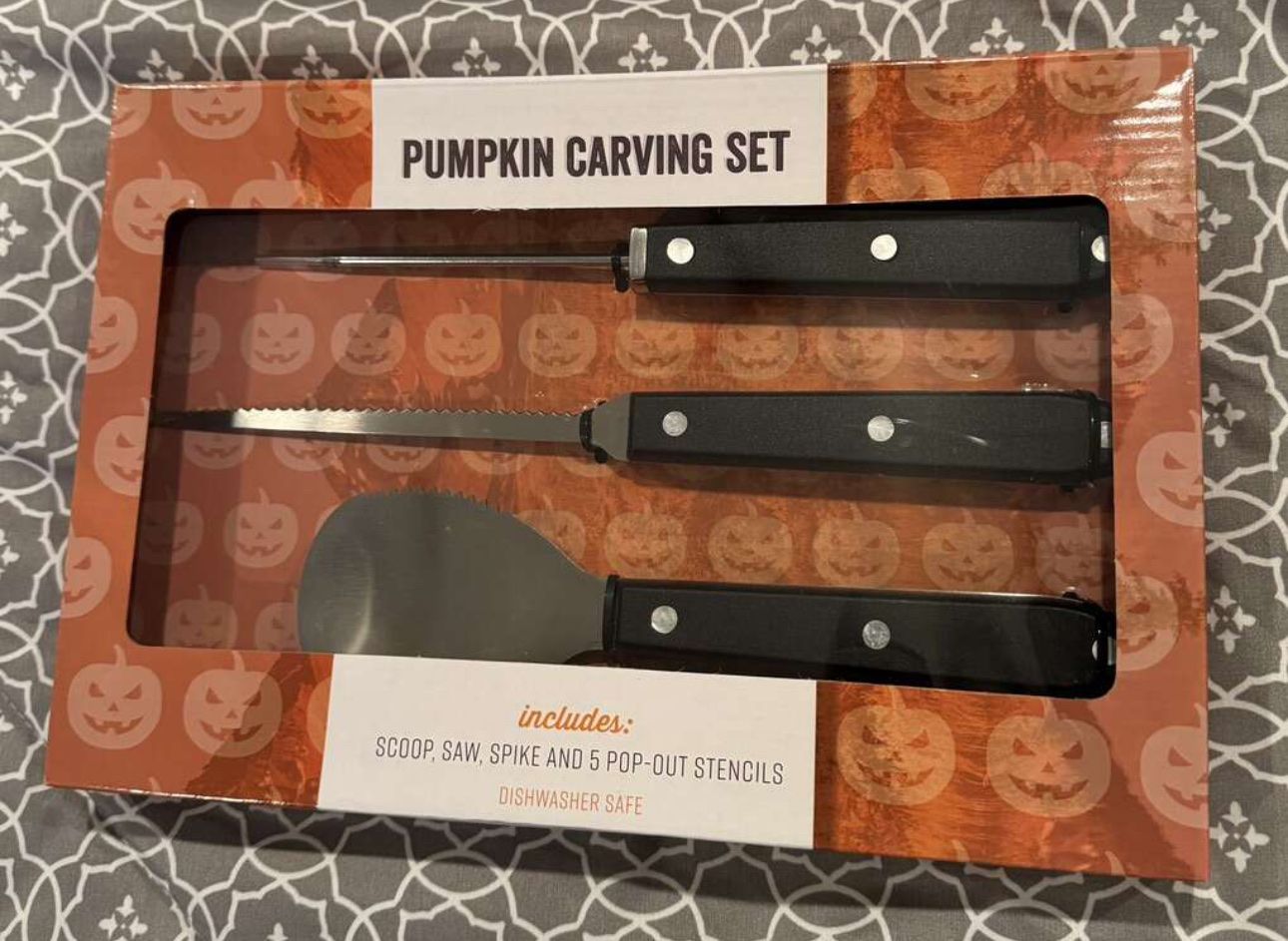 NEW Deluxe Pumpkin Carving Set