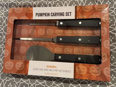 NEW Deluxe Pumpkin Carving Set