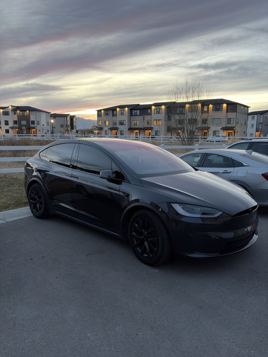 2024 Tesla Model X Base