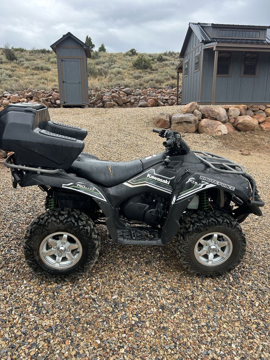 2015 Kawasaki Brute Force 750 4x4 EPS ATV - Black with Storage Box and Winch and plow