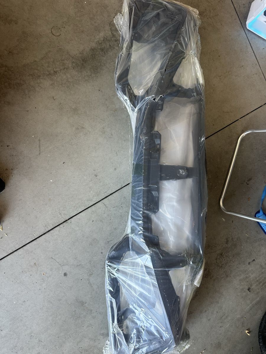 16-21 Honda Civic type R Front Bumper assembly