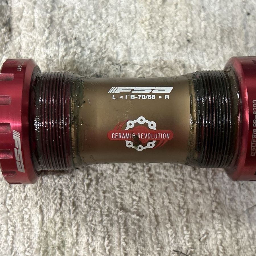 FSA Ceramic Bearings Bottom Bracket. BSA