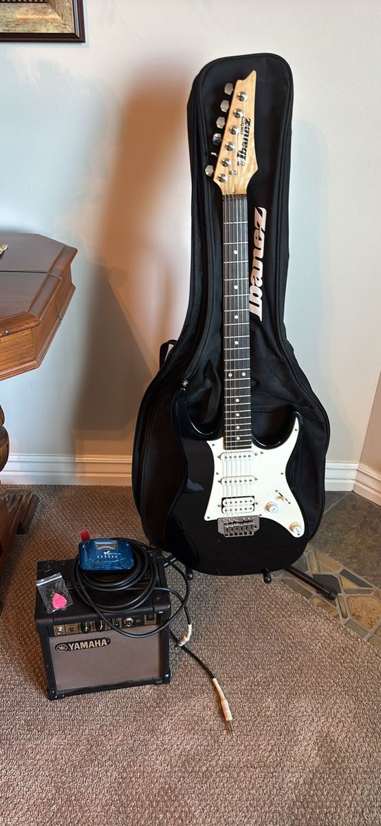 Ibanez Guitar w/Yamaha Amp Complete Bundle