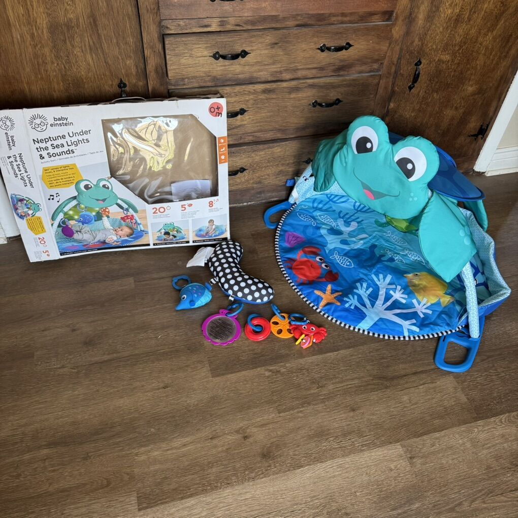 Baby Einstein Activity Gym & Play Mat Under Sea