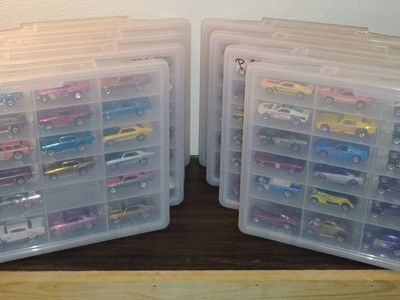 Amazing Collection, Metal/Metal/Real Riders Premium Hot Wheels "REDLINES"