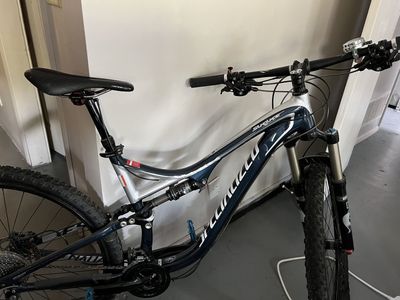 Specialized Stumpjumper 29’s FSR Alloy.