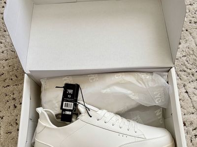 Men’s Casual Sneakers Size 13