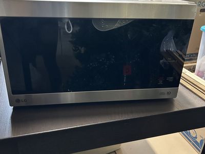 LG NeoChef Smart Inverter Microwave