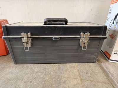 Large Heavy-Duty Toolbox with Removable Tray