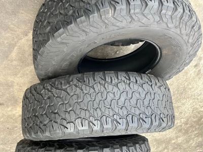 4 tires 37125017