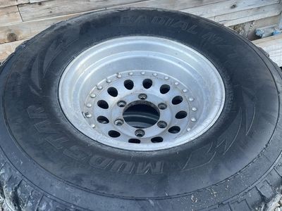 33x12.5x15 Tires on 6x5x5 Aluminum Rims