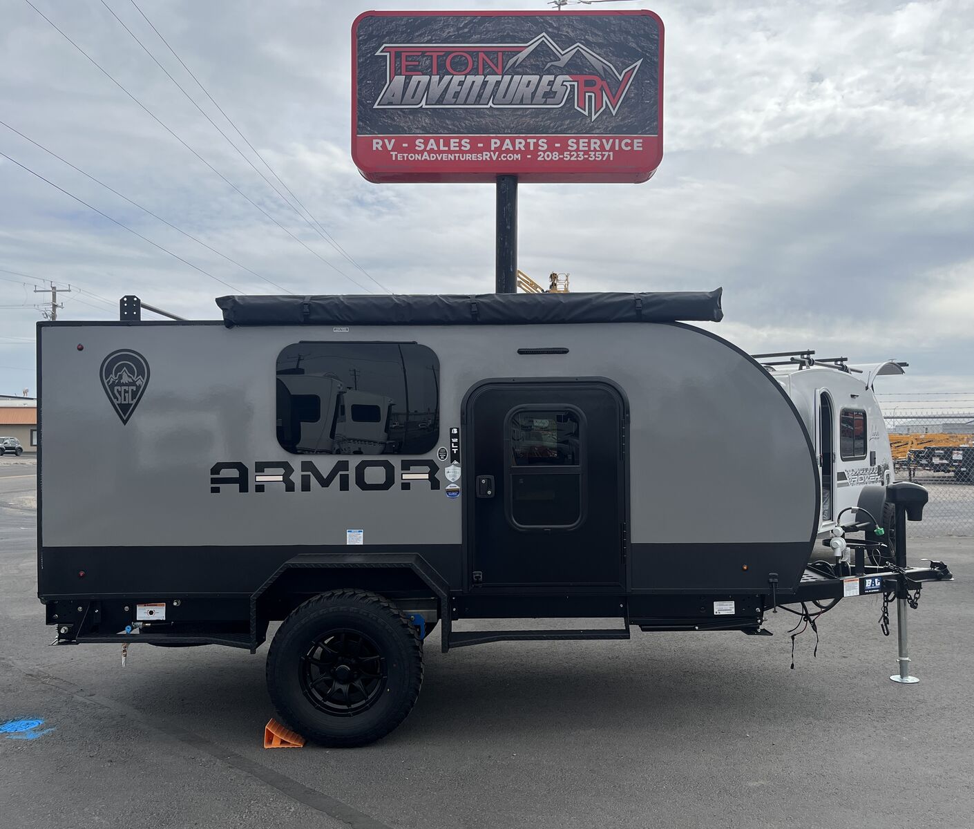 2026 SKINNY GUY CAMPERS ARMOR 12LT