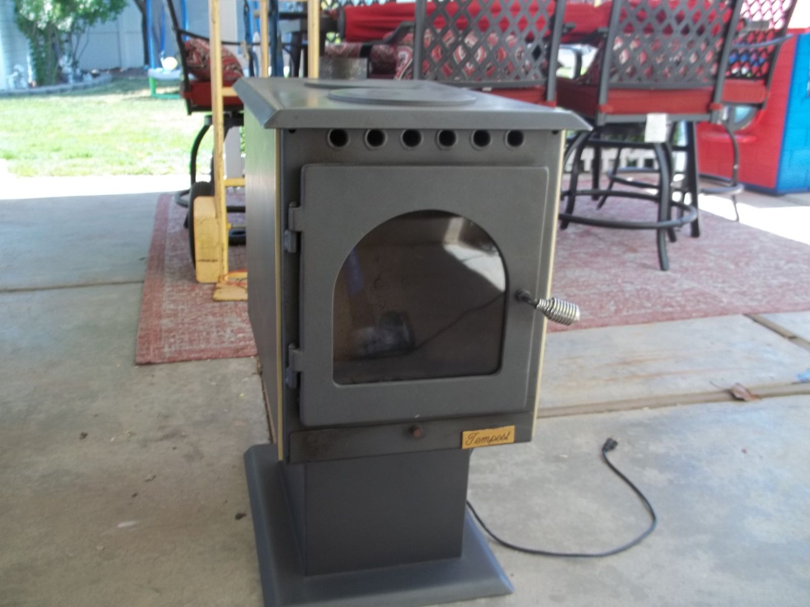Pellet stove