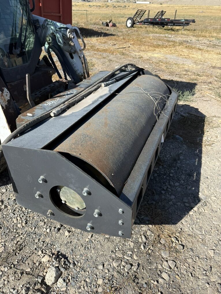 LandHonor Skid Steer Quick Attchment