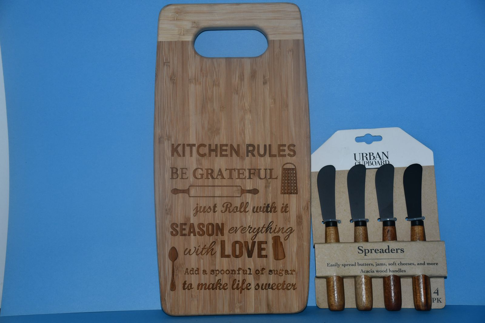 NEW "KITCHEN" WOOD CUTTING BOARD + 4 NEW ACACIA WOOD SPREADERS ~ CLEAN ~ BOTH FOR $5