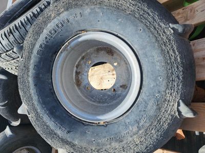 Free tire and wheel set (6)